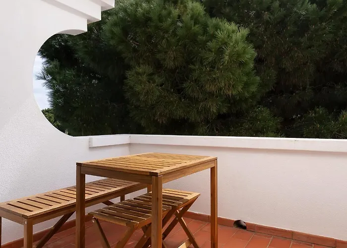 Apartment Sunny - 5min To The By Lovelystay