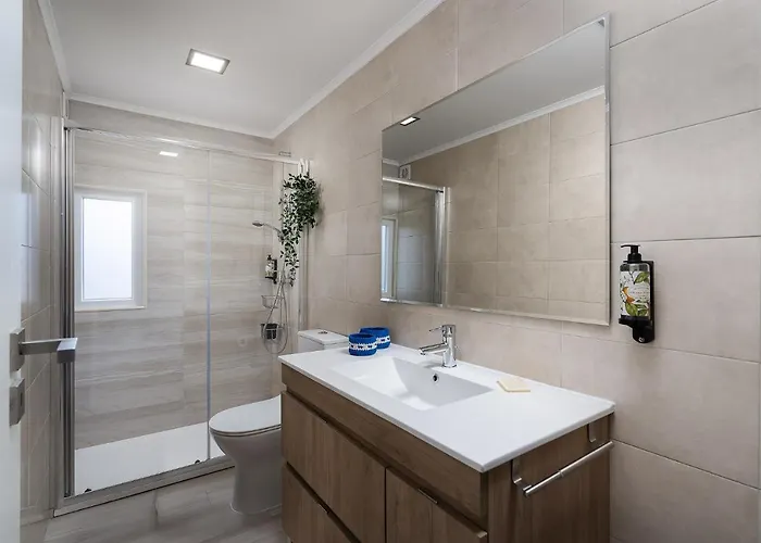 아파트 Sunny - 5min To The By Lovelystay